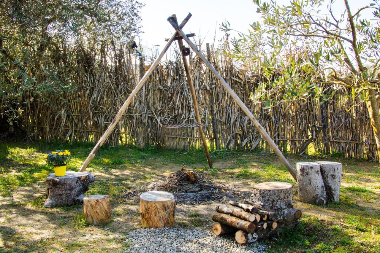 2 Cuori E 1 Yurta Glamping In Tuscany - Adults Only Asciano Exterior photo