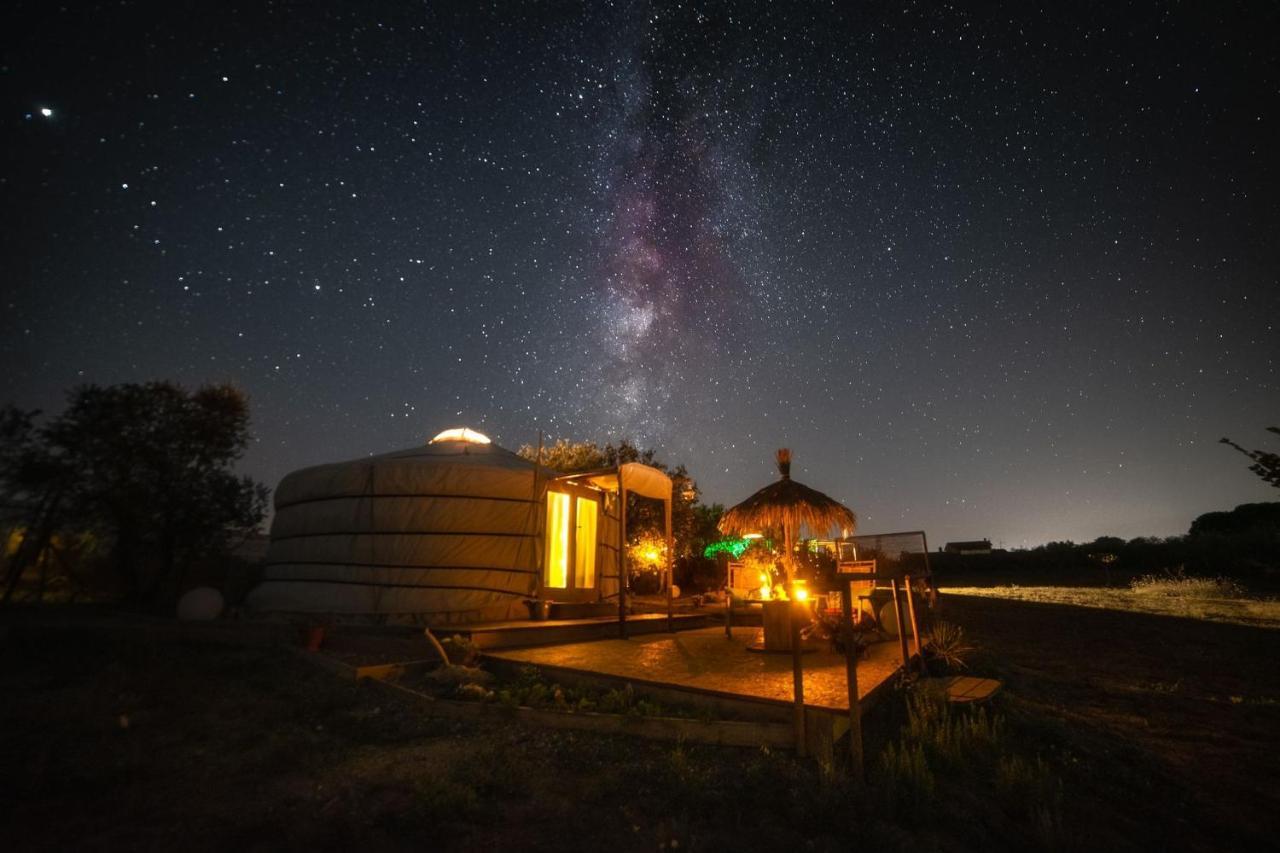 2 Cuori E 1 Yurta Glamping In Tuscany - Adults Only Asciano Exterior photo